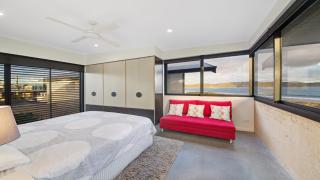 Ocean Beach Pavilion - Beachfront - Umina - 7