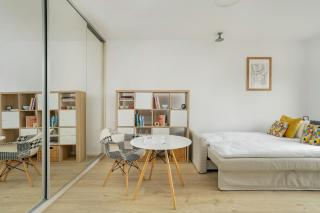 Hetmańska Comfy Studio Poznań by Noclegi Renters - Posen - 2