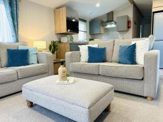 Beach Grove - Scarborough - 3