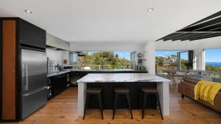 Newly Furnished, With Ocean Views - Killcare - 8