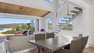Renovated Beach House With Stunning Views and Short Walk To Beach - Copacabana - 4