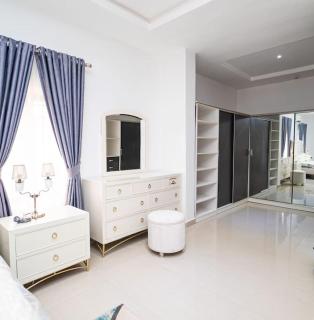 5 Bedroom Villa with Pool Lekki Phase 1 - Lekki - 3