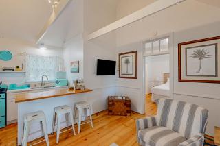 Cozy Blue Ridge Cottage, Close to Hiking! - 4