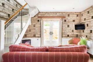 The Dovecote - Collins Farm - Bristol - 9