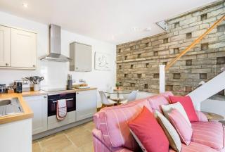The Dovecote - Collins Farm - Bristol - 7