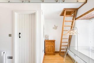 The Dovecote - Collins Farm - Bristol - 4
