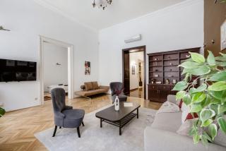 Luxe, Historic Home Downtown Landmarks 19 Century - Budapest - 3
