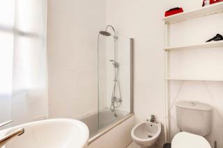 Charming Townhouse in the Historic Center of Porto - Porto - 4