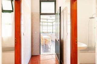 Charming Townhouse in the Historic Center of Porto - Porto - 6