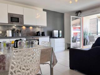 Charmant T2 climatisé avec grande terrasse, piscine et parking privatif, proche plage et commerces. - FR-1-251-441 - Le Lavandou - 6