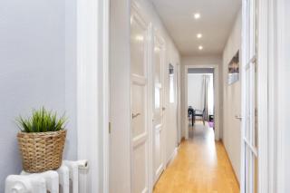 Eixample Building Apartments by Mercedes Heritage - Barcelona - 2