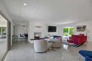 Ultra-Chic LUXE Mid-Century Estate- Resort Like Pool, Spa, Firepit, Outdoor Kitchen 3BED/3BATH - Palm Springs - 4