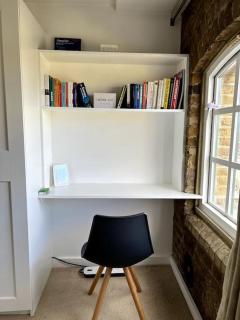 Luxury Artistic 2 Bedroom w/Balcony-Great Location Central London - Londra - 1