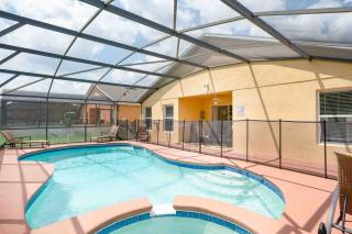 5 bedroom, 7 bed , 3 bathroom Midterm Rental Home with Pool and Game room, near Disney - Davenport - 3