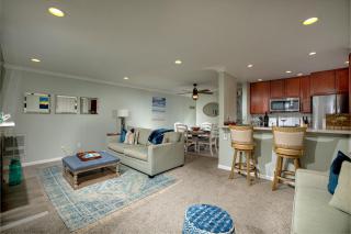 Oceanside Beach Condos - Oceanside - 6