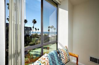 Oceanside Beach Condos - Oceanside - 3