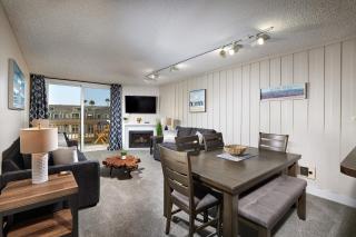 Oceanside Beach Condos - Oceanside - 2