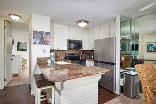 Oceanside Beach Condos - Oceanside - 4