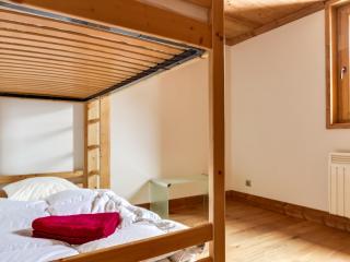 Appartement familial rénové à Val d'Isère, 120m², 4 chambres, proche des pistes, parking inclus - FR-1-567-29 - 4