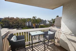 Oceanside Beach Condos - Oceanside - 4