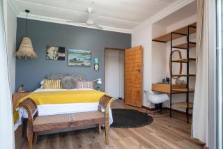 Fords on Fairway - 4