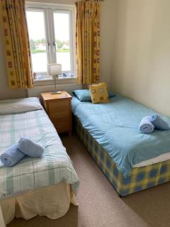 Waterside Lodge -New England Style House - South Cerney - 7