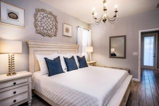 Gorgeous Vacation Home near Everywhere - 3