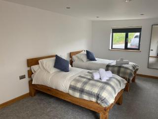 Modern balcony property, Sea views over Newgale - 2