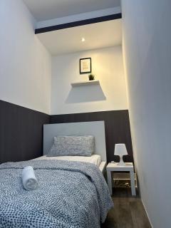 Traveller Partition Room in Al Barsha 1 Near Metro - Dubai - 8