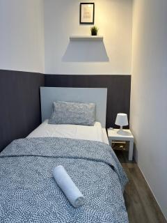 Traveller Partition Room in Al Barsha 1 Near Metro - Dubai - 4