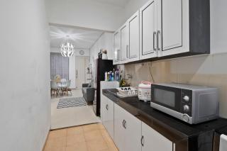 Affordable Cozy Home Away From Home - 8