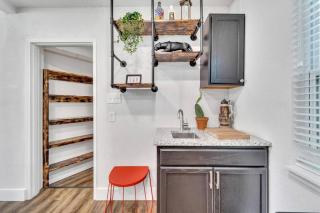 Private Pool Home Centrally Located in Tampa - 5