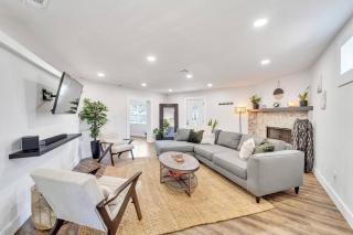 Private Pool Home Centrally Located in Tampa - 4