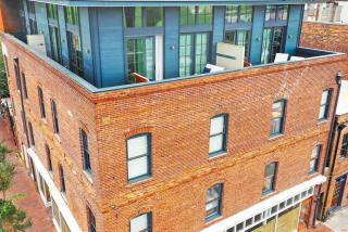 Annabelle 4B - Top Floor Loft, Patio, Full Kitchen - Savannah - 1