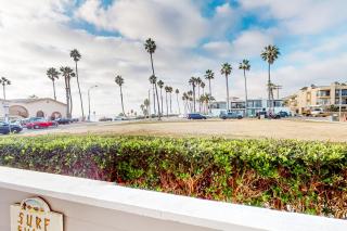 Pacific Street Hideaway Unit 2: Sound view condo w/modern interior, balcony, & W/D access - 8