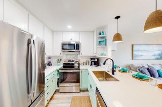 Pacific Street Hideaway, Unit 2 - Oceanside - 2
