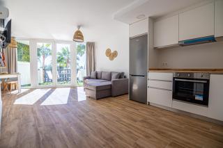 Sunstay Portview Marina Flat II Benalmadena - Benalmádena - 4