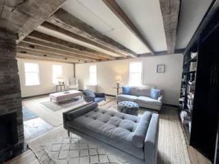 Historic Estate - 5 min to Mohawk Mt Ski Resort - - 3