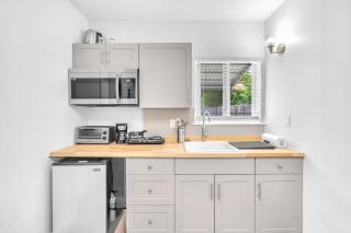 Blue Wave Bungalow - 1 1 - Stylish - Dania Beach - 0