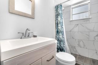 Blue Wave Bungalow - 1 1 - Stylish - Dania Beach - 6