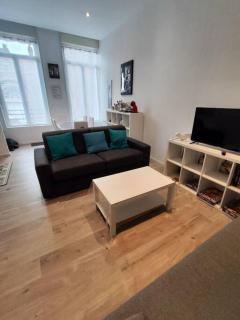 Grand volume calme centre-ville Tan1 - Cambrai - 9