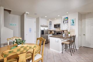 Oceanside Beach Condos - Oceanside - 6
