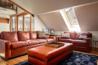 The Ikon Lofted Studio with King Bed and Patio - Whistler - 8