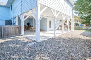 Private Home Steps from Beach Access - Kure Beach - 5