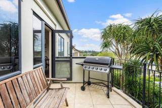 Modern 2BR Abode - Near Eastern Auckland Beaches - Auckland - 1
