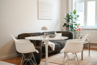 Old Town Oasis - Chic Comfort & Elegance - Bratislava - 0