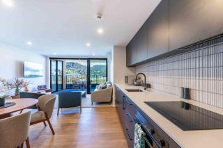 Majestic Mountain-View Retreat - Wanaka - 1