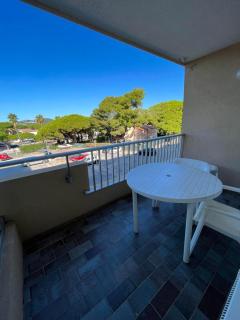 Port de Hyères Studio 2 à 4 personnes avec parking - Hyères - 1