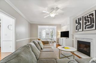 Bright Clayton Home with Screened Deck! - Clayton - 4