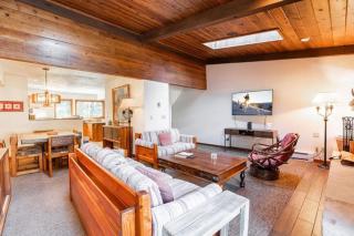 Townhome with Covered Parking Space & Fireplace - 8